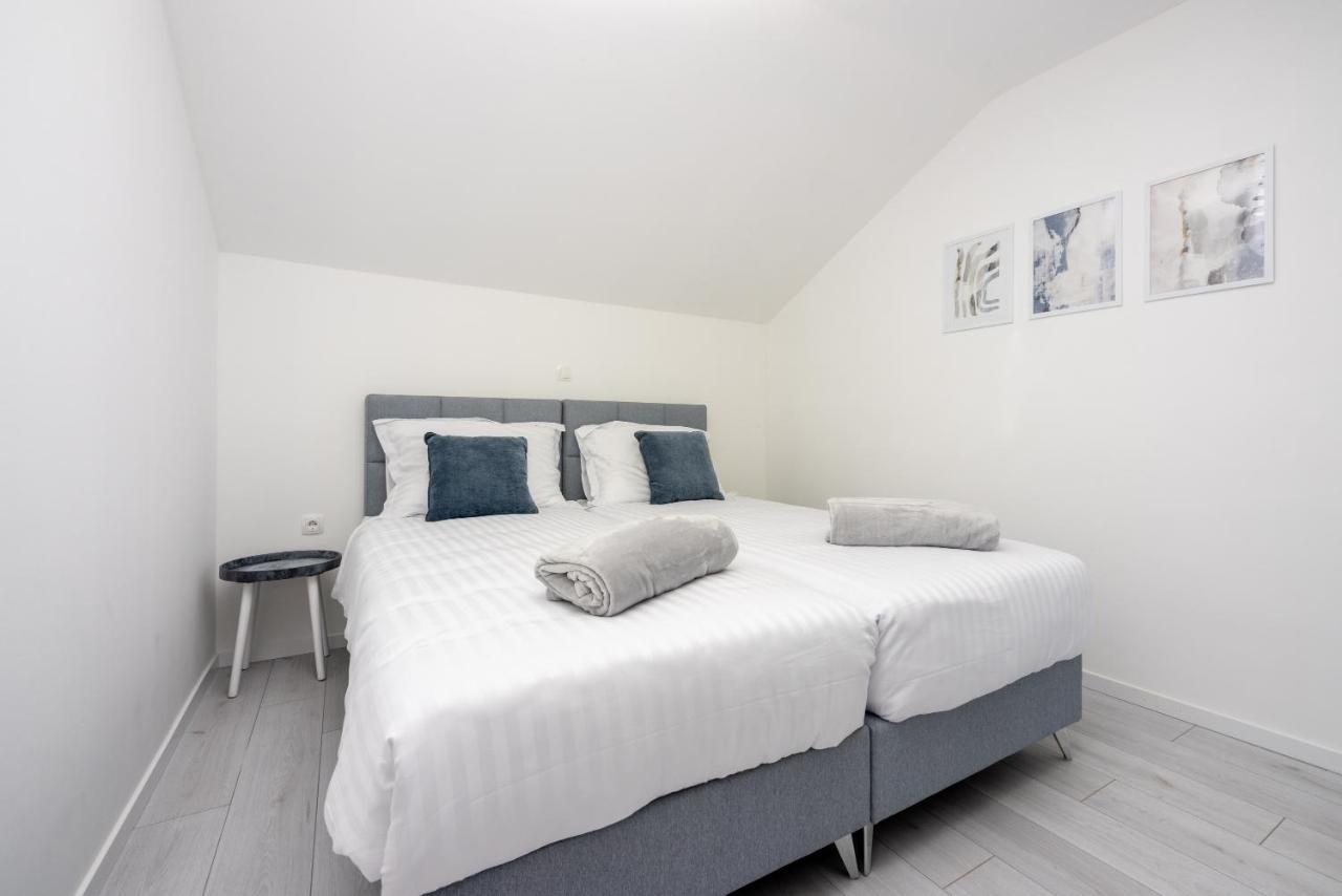 Villa Antani With Heated Pool, Sauna & Jacuzzi Crikvenica Kültér fotó