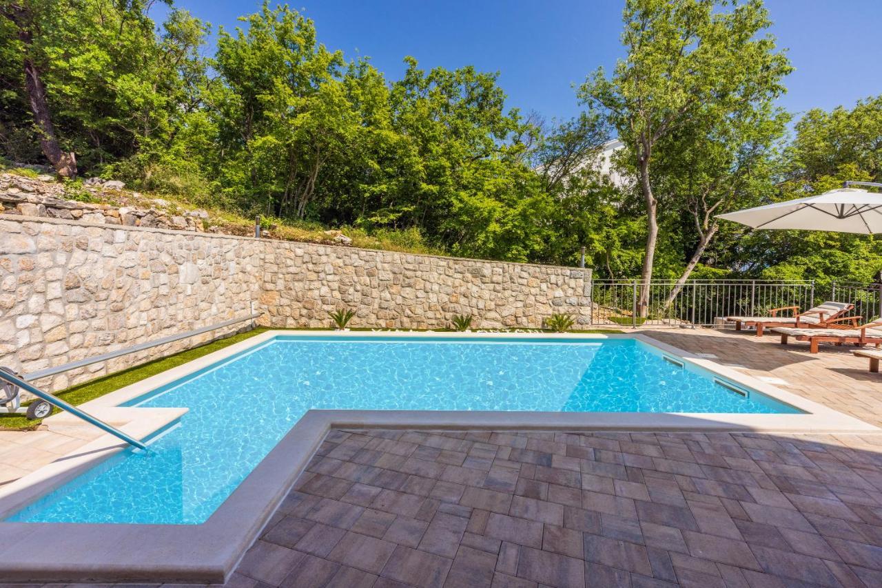 Villa Antani With Heated Pool, Sauna & Jacuzzi Crikvenica Kültér fotó
